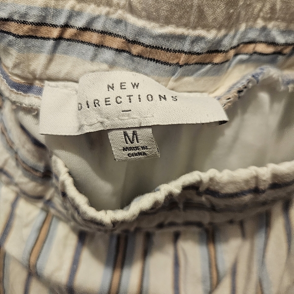 New Directions Women's Stripe Crop Pants - Picture 4 of 5